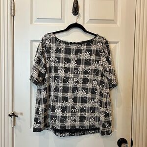 Navy and White Loft blouse. Size L